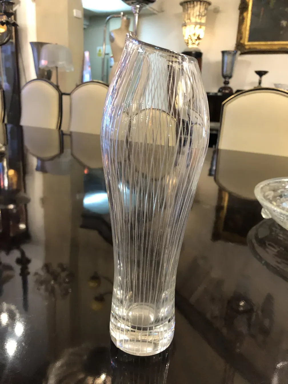 elegante vidro antigo assinado por tapio wirkkala em forma estilizada