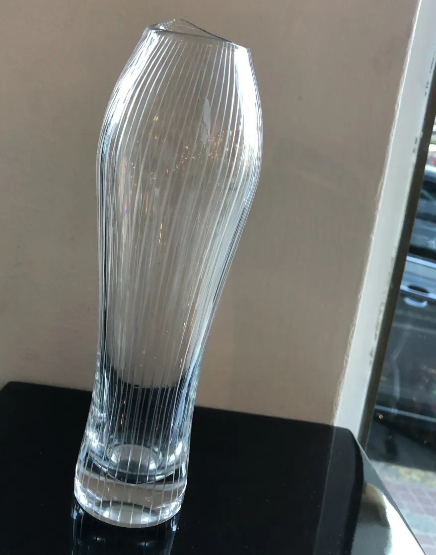 elegante vidro antigo assinado por tapio wirkkala em forma estilizada