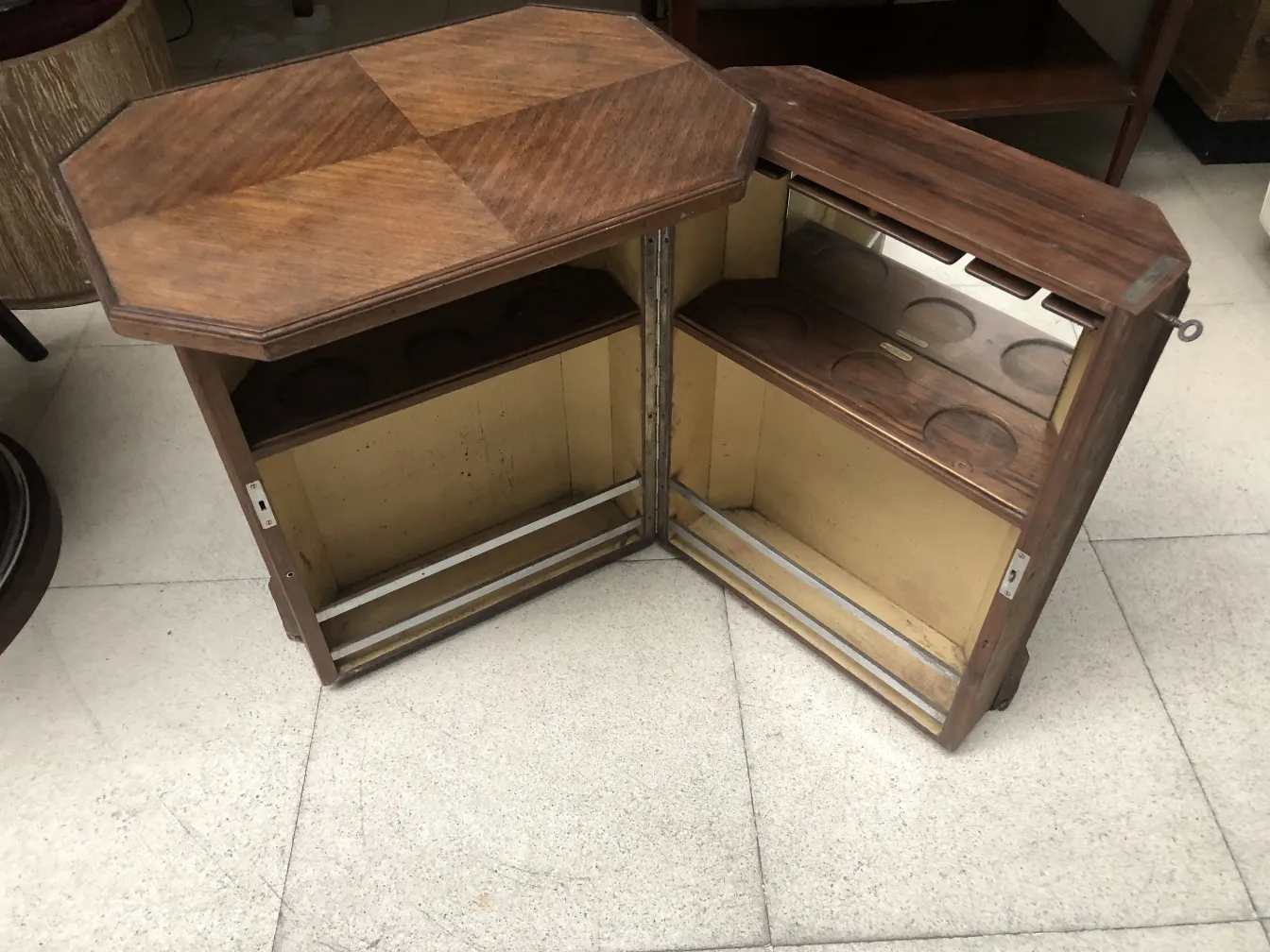 antique bar with octagonal design and internal spaces