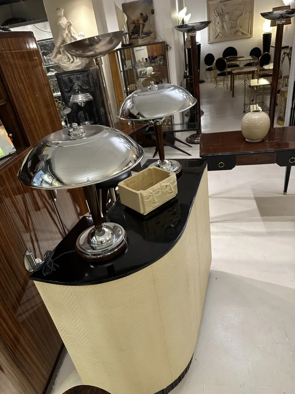 Antique bar with unique details and elegant ambiance