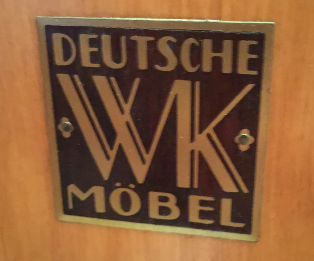 Antique bar from Deutsche WK with distinctive details