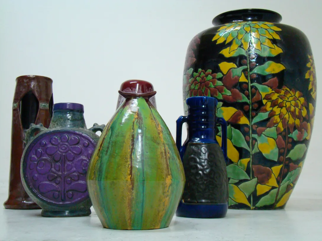 Vases and jugs of antique ceramic, colorful and decorative.