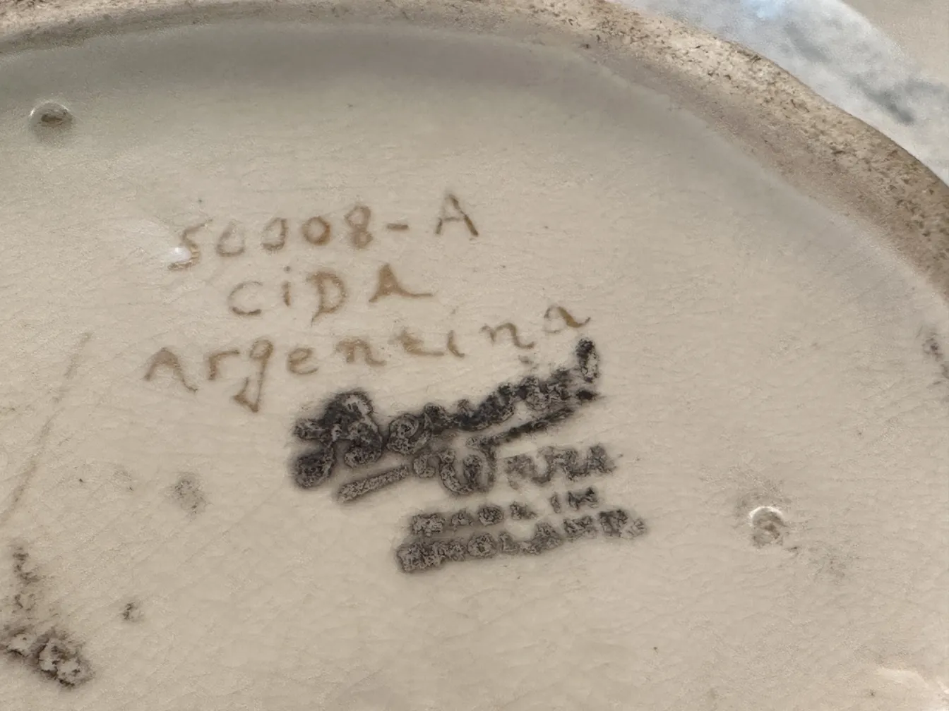 Antique ceramic with Cipa marks from Argentina, decorative.