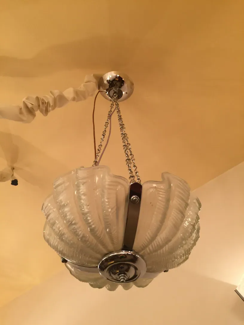 Antique hanging lamp with unique and elegant design, suitable for interior decoration.