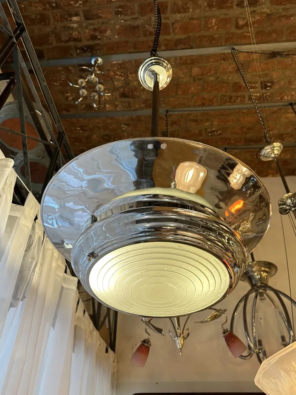 Brilliant antique hanging lamp with elegant design, decorative