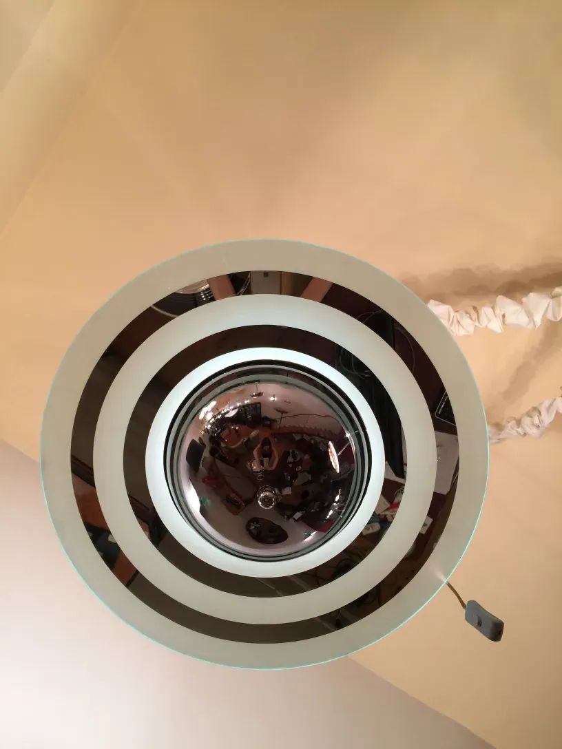 2 vintage hanging lamps with an elegant design in a cozy setting