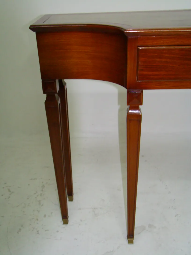 Antique console comte with elegant slender design