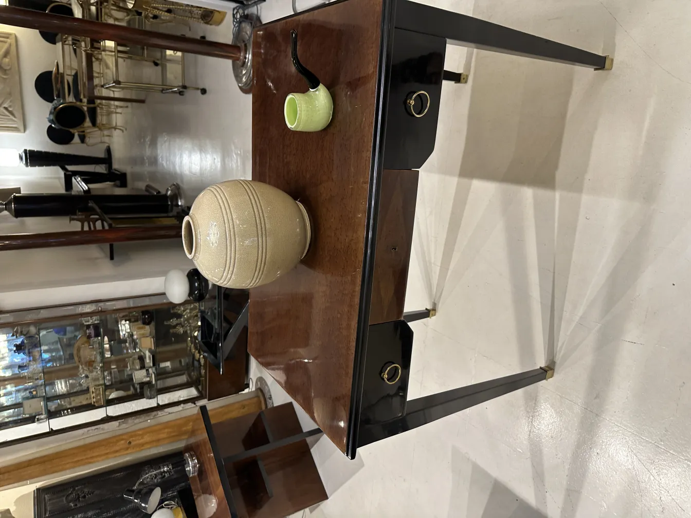 antique murano glass vase with subtle decoration