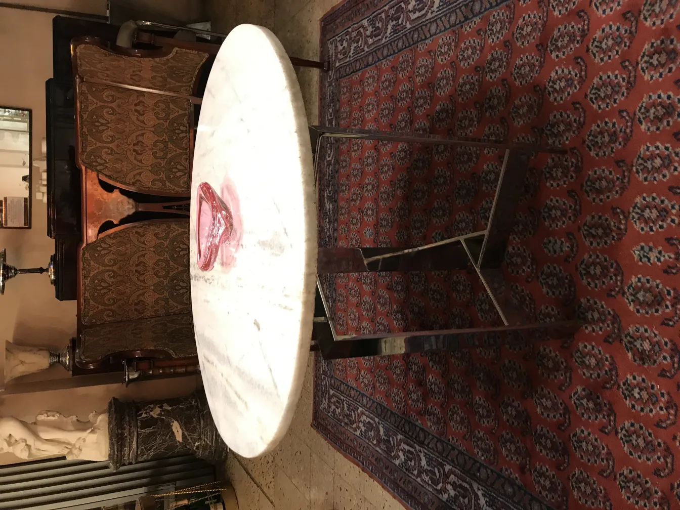 Murano glass vase in pink shape on the table