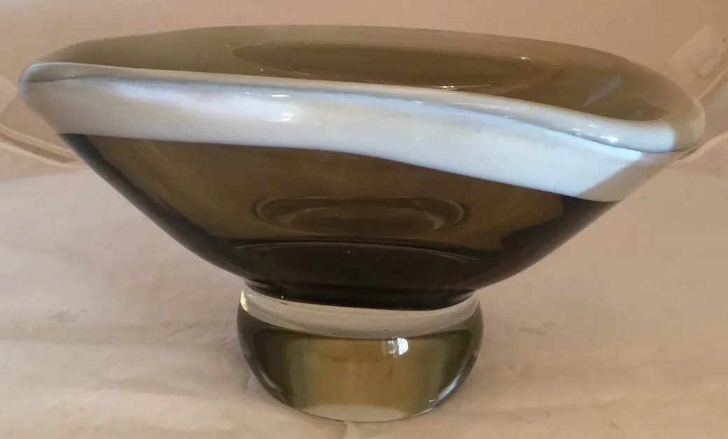 antique murano glass bowl with white rim
