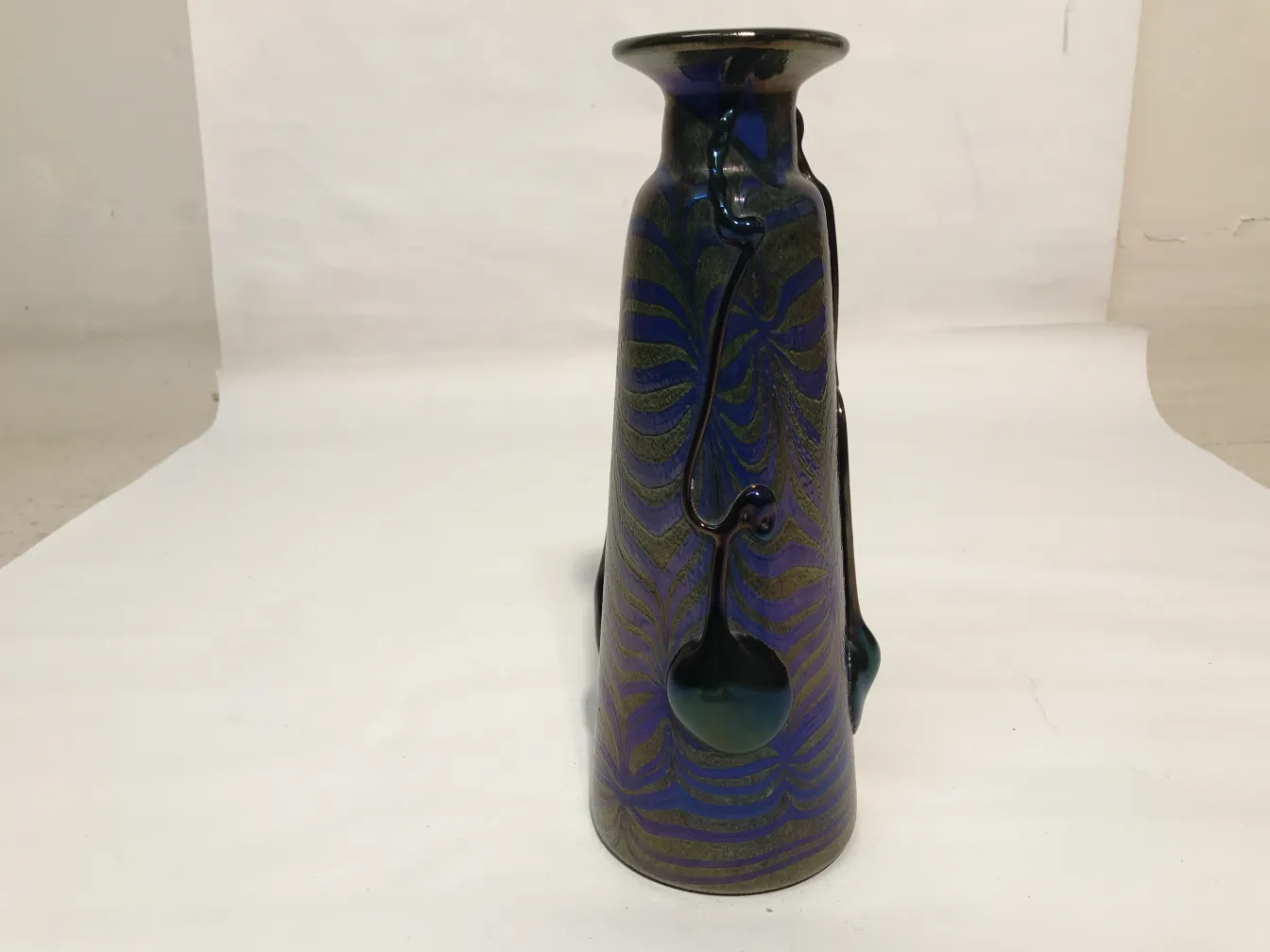 antique vase signed Loetz with vibrant color design