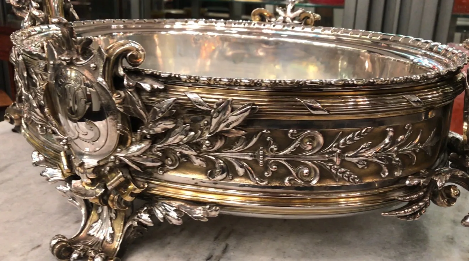Antique centerpiece Christofle with intricate floral designs