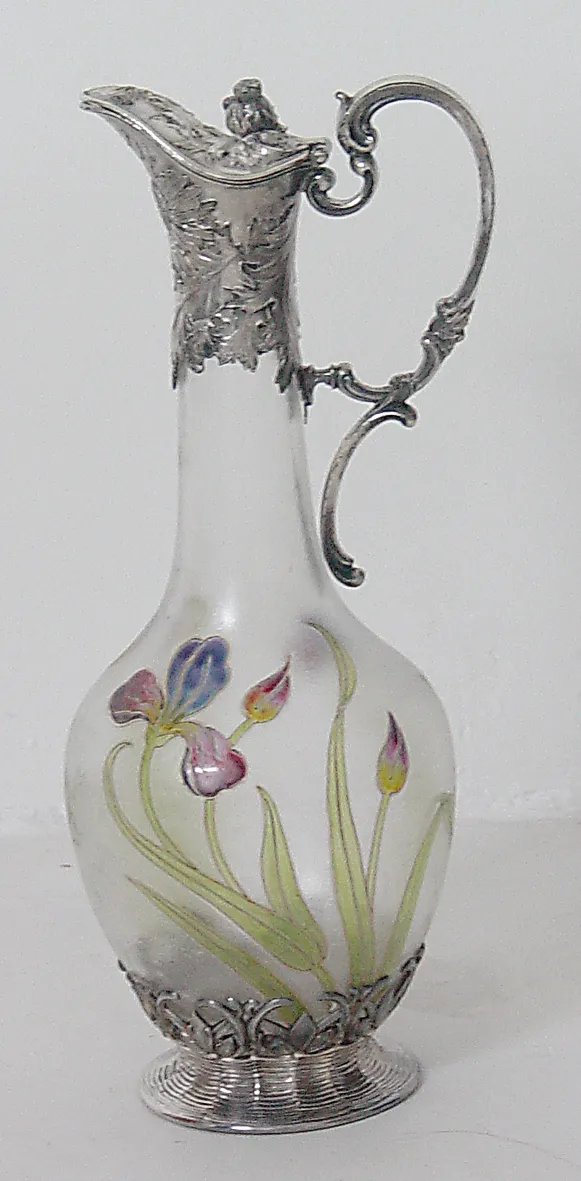 2 wmff 水瓶，带花卉图案和装饰底座，古董