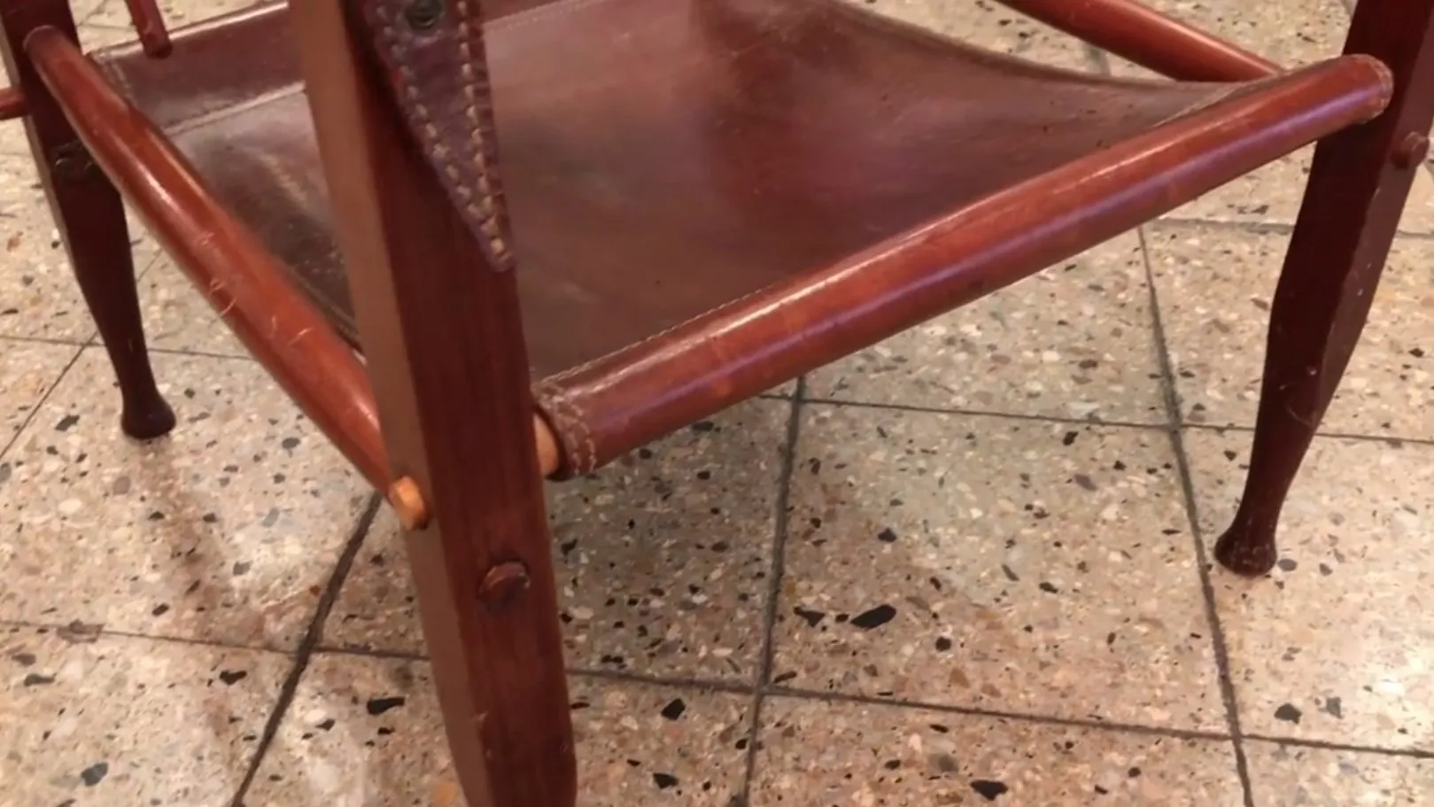 2 antique armchairs Kaaren Klint in a cozy setting