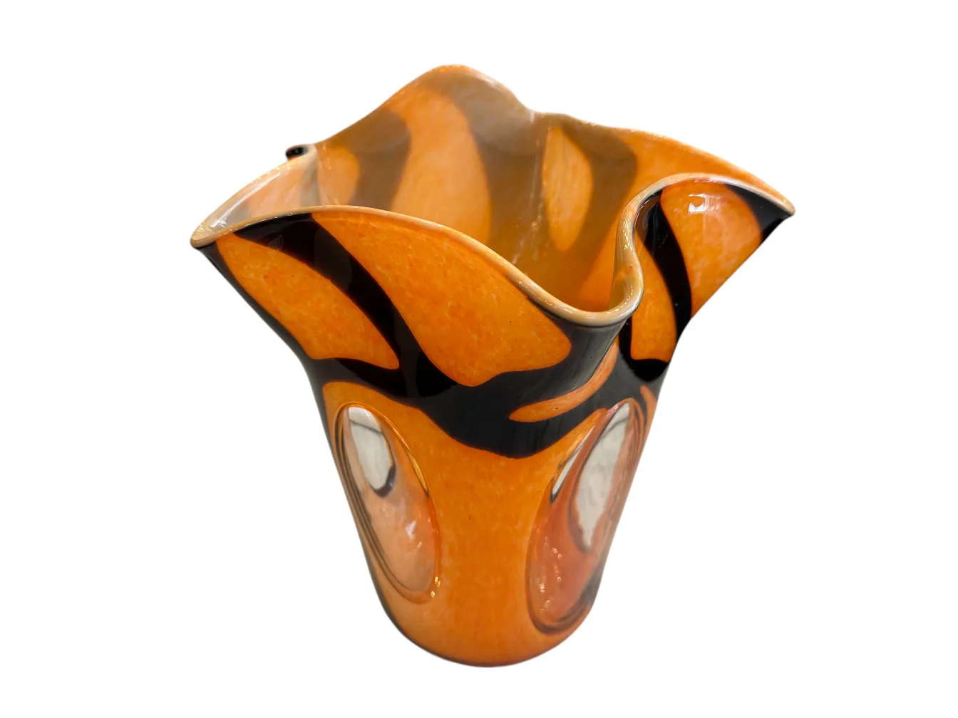 vaso antico decorato con motivo nero e arancione, perfetto per decorare