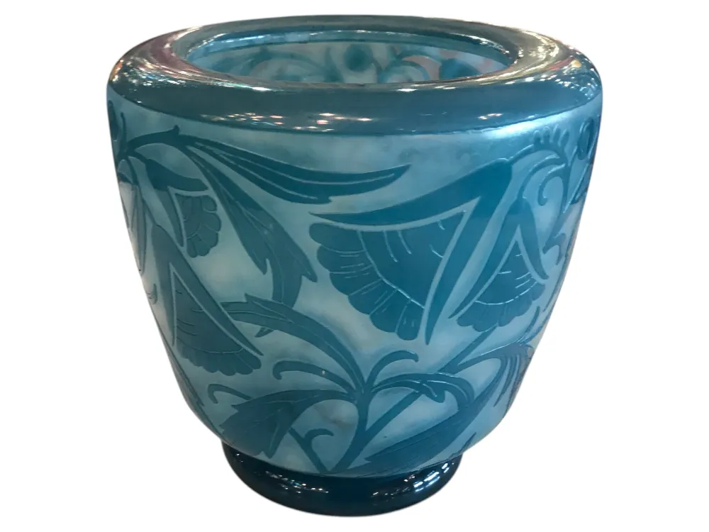 Signiertes Glas (Daum Nancy) (Französisch)
