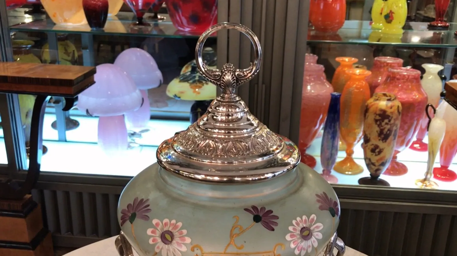 古董潘趣酒碗WMF装饰有花朵