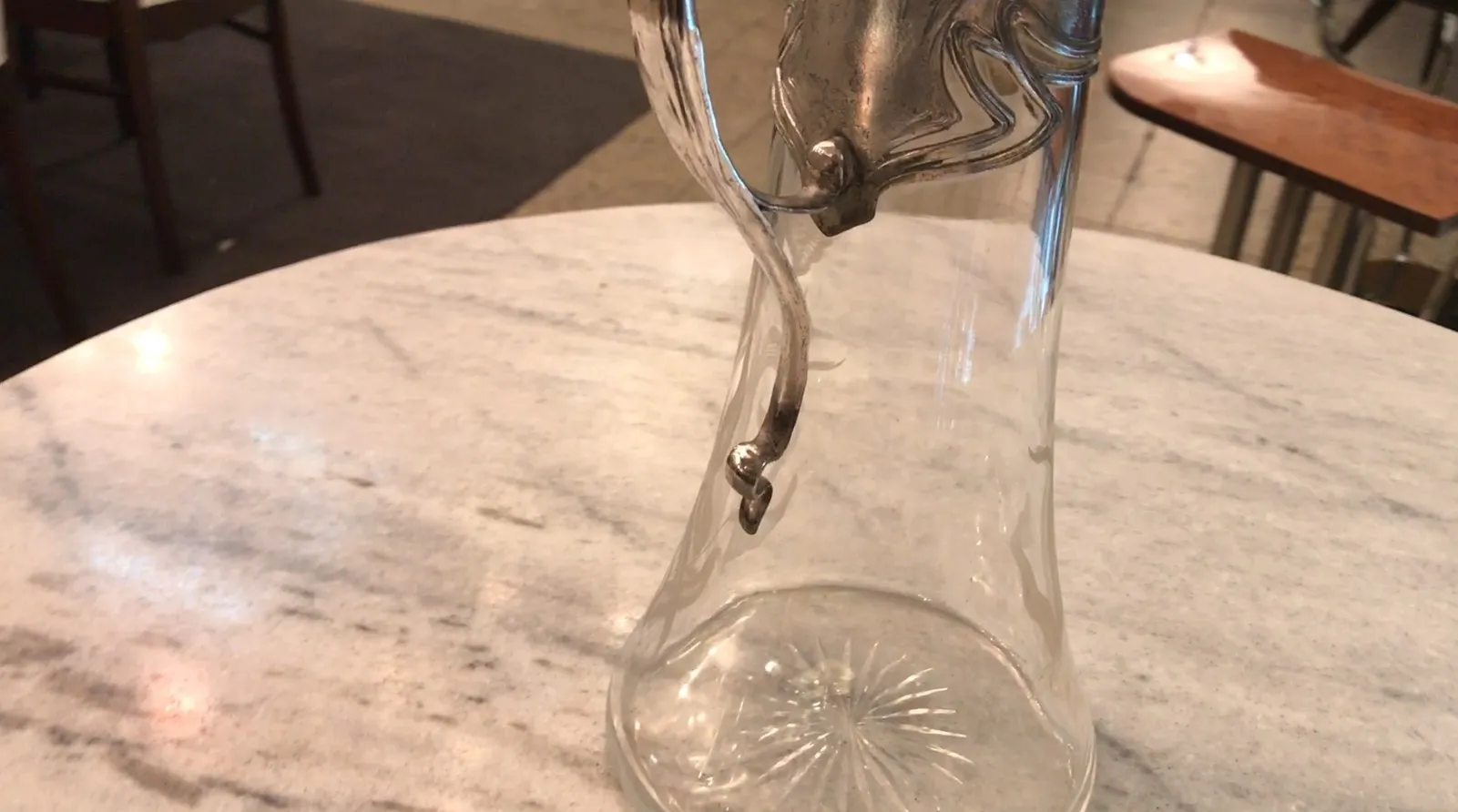 deux pichets anciens au design élégant WMF