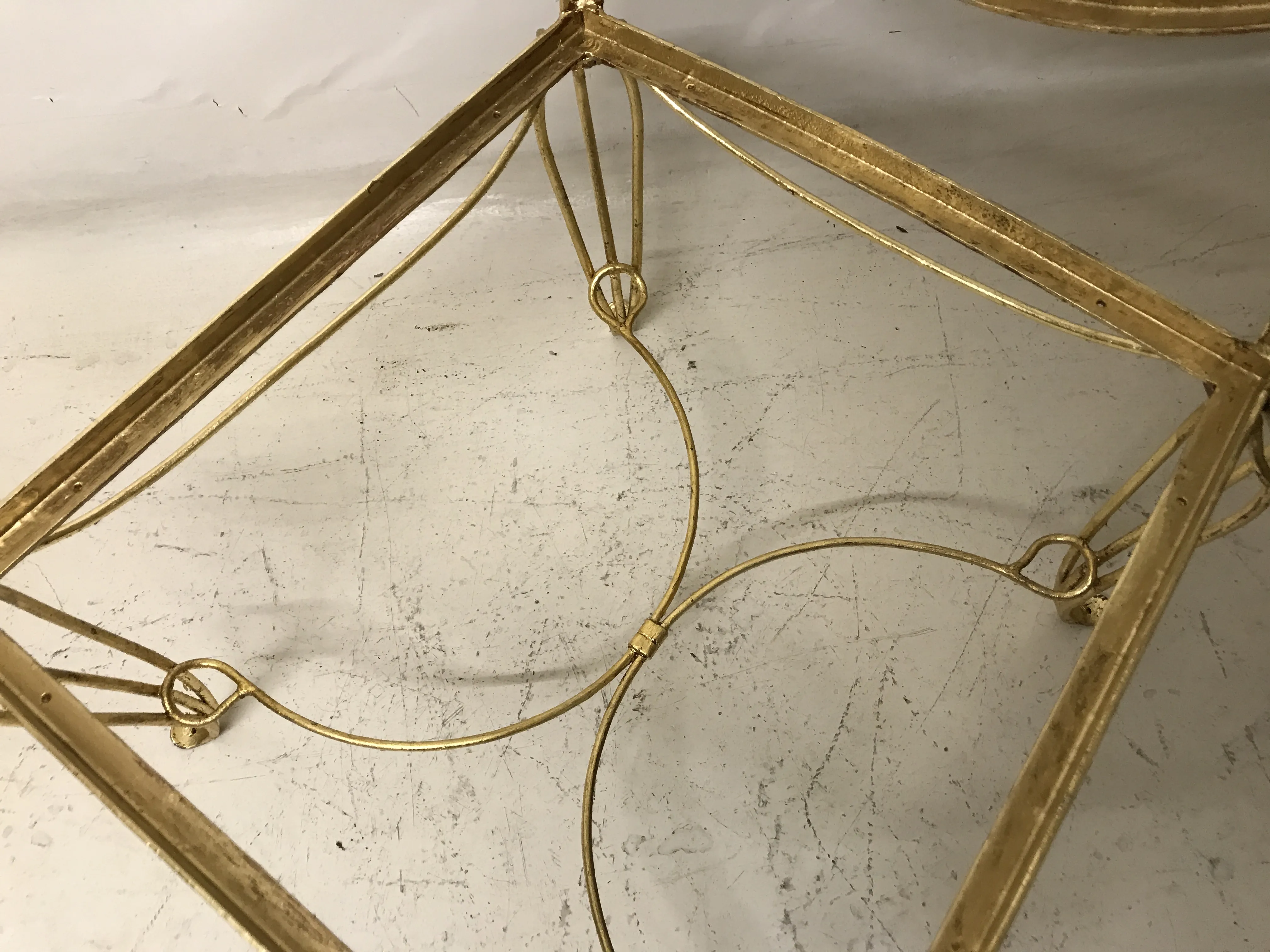 antique dining table with golden details and decorative legs, elegant setting