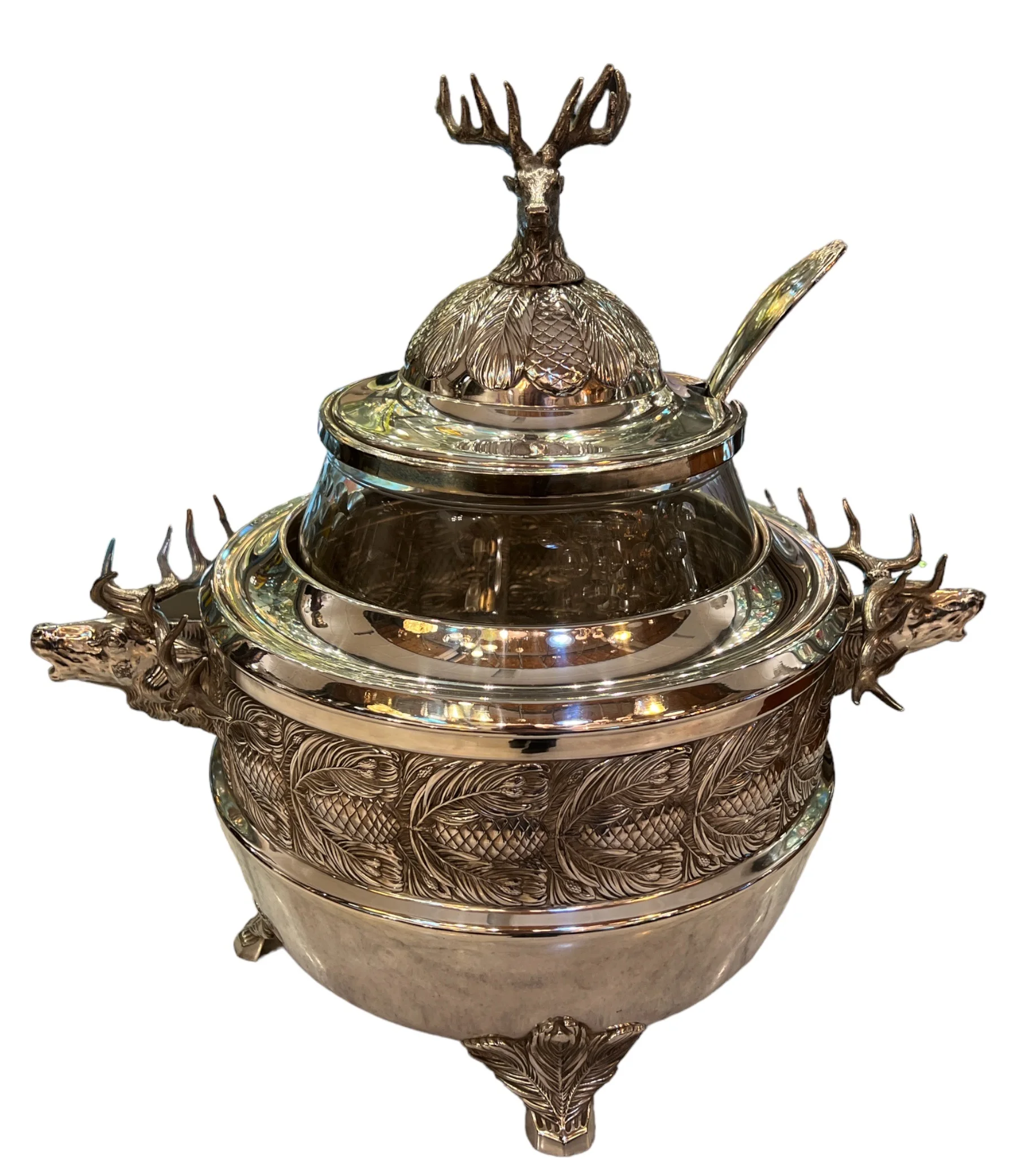 Antique utensil restoration with relief details