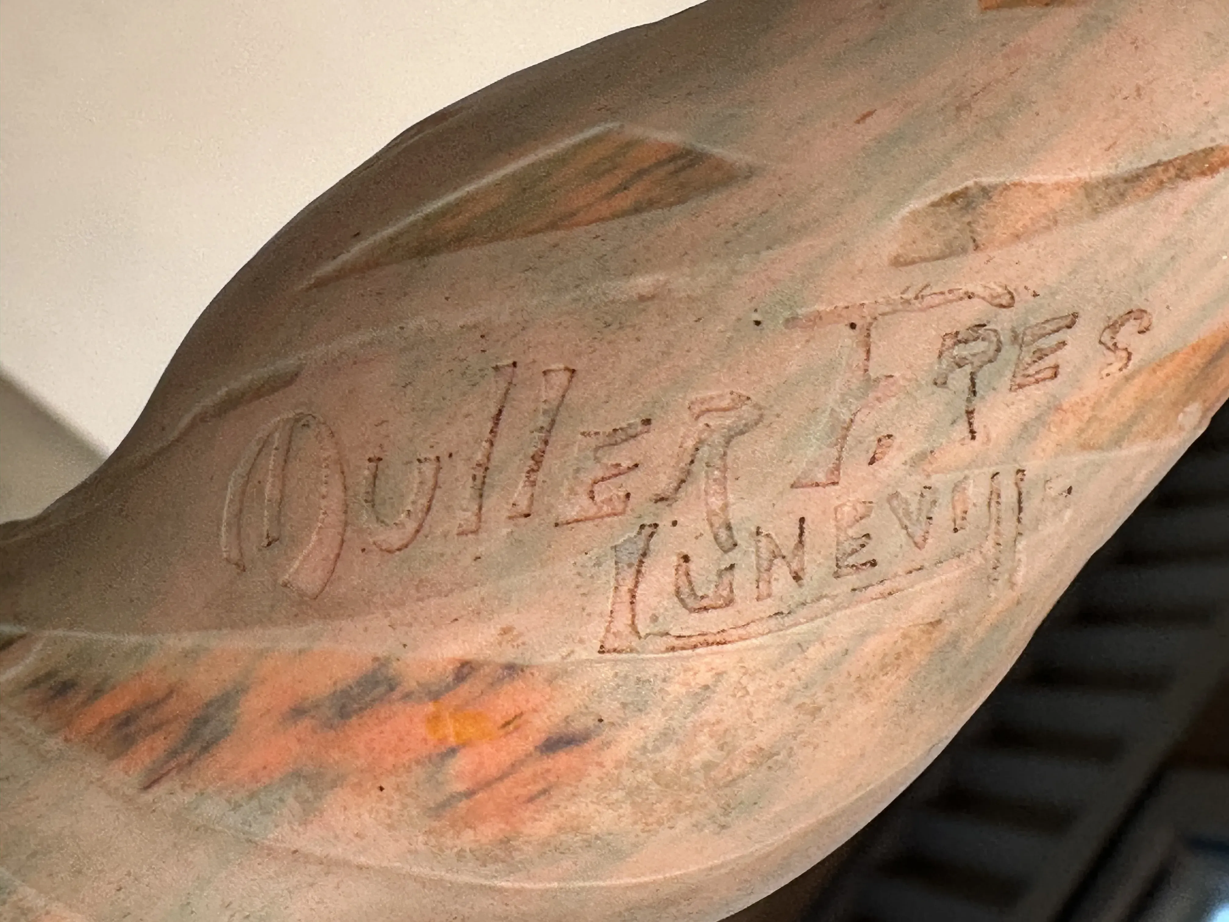 selo antigo de Muller Fres Luneville com detalhes visíveis
