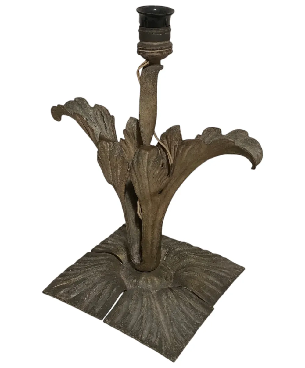 Antike Tischlampe mit Blättern, Art Deco