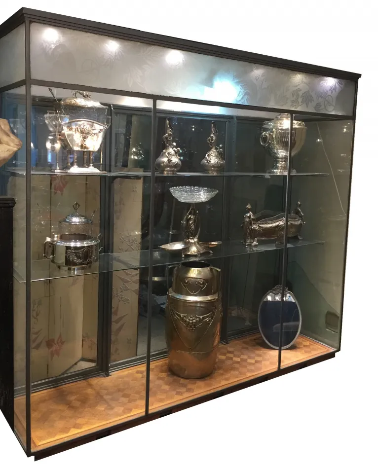 Display cabinet
