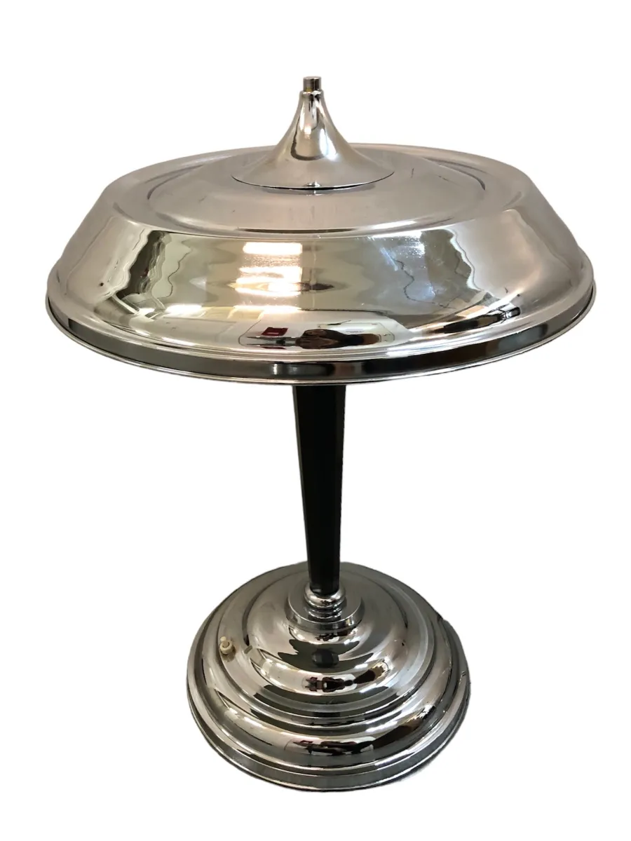 Antique table lamp with a bright design and round base