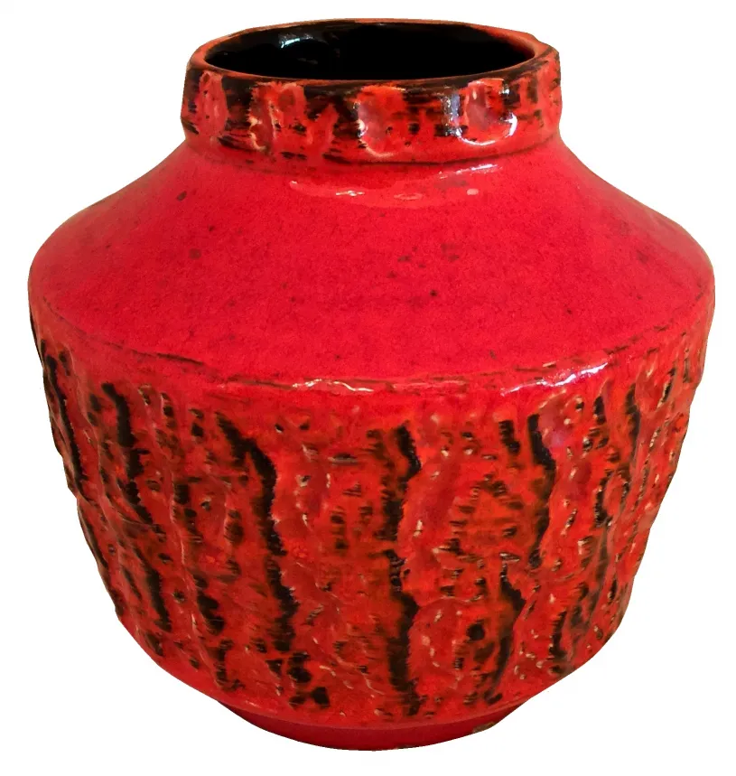 vase en céramique ancienne rouge texturée