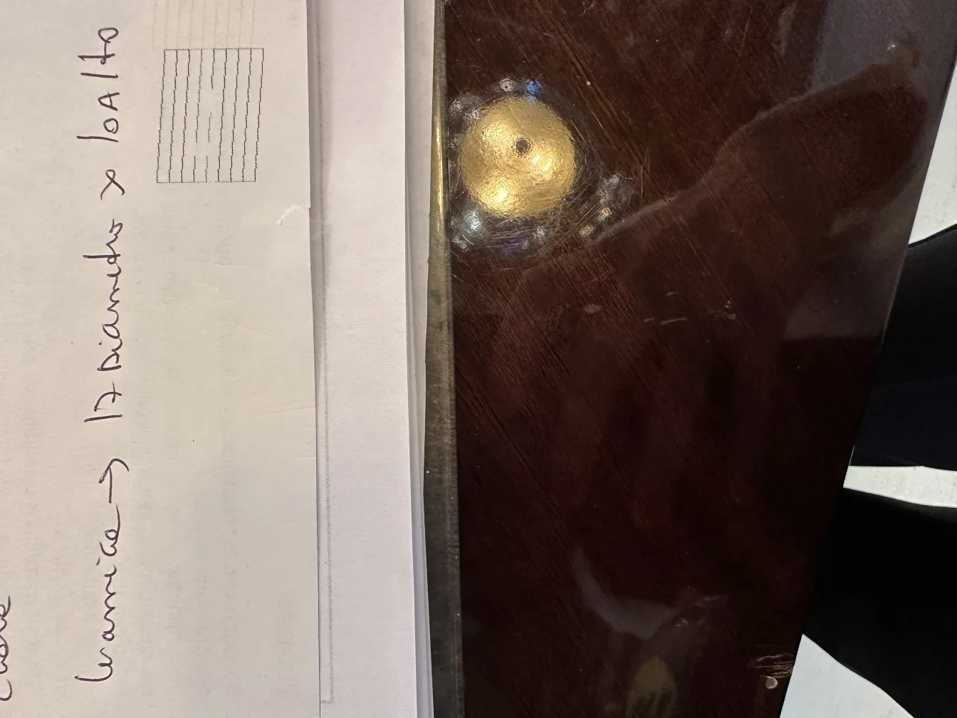 装饰性古董陶瓷，设计细腻。