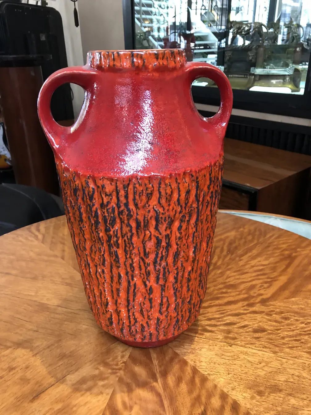 Antique ceramic vase with red and black texture, Carstens Tönnieshof