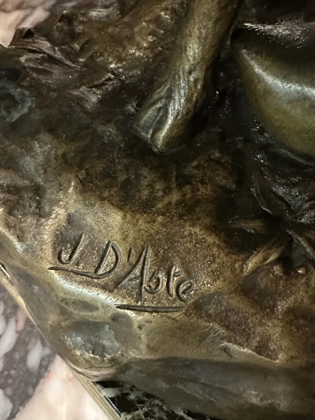 детали античной скульптуры с подписью джузеппе д'асте