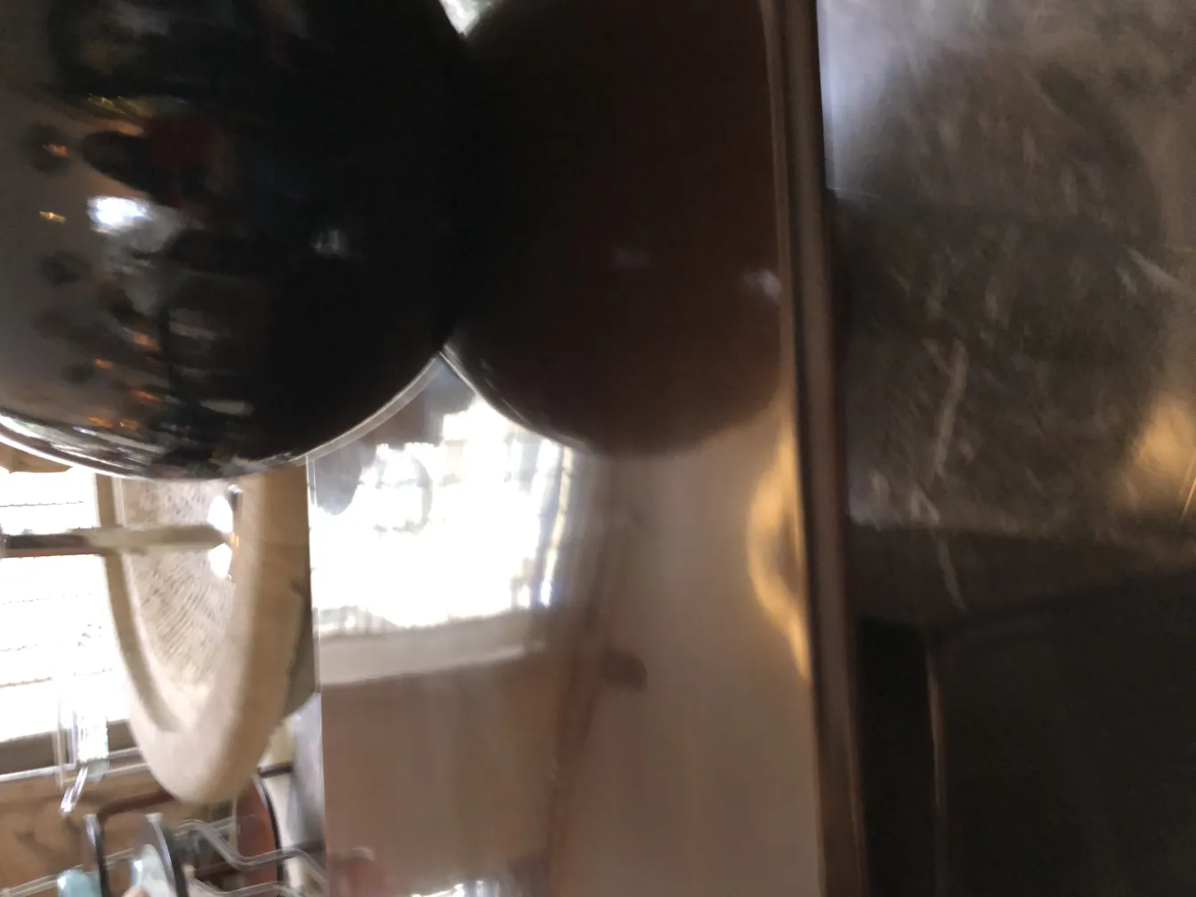 아늑한 환경에 있는 고대 도예.