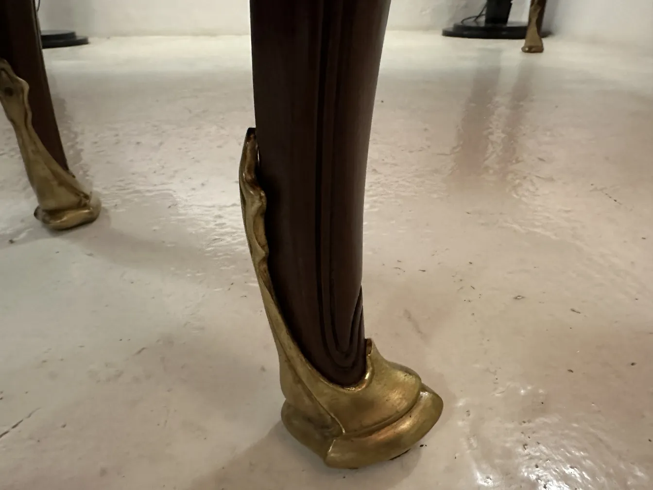 antique desk by Gustave Keller at Orfevre, 22 rue Joubert