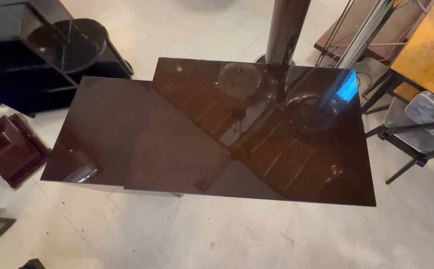 古董光泽书桌，环境舒适。