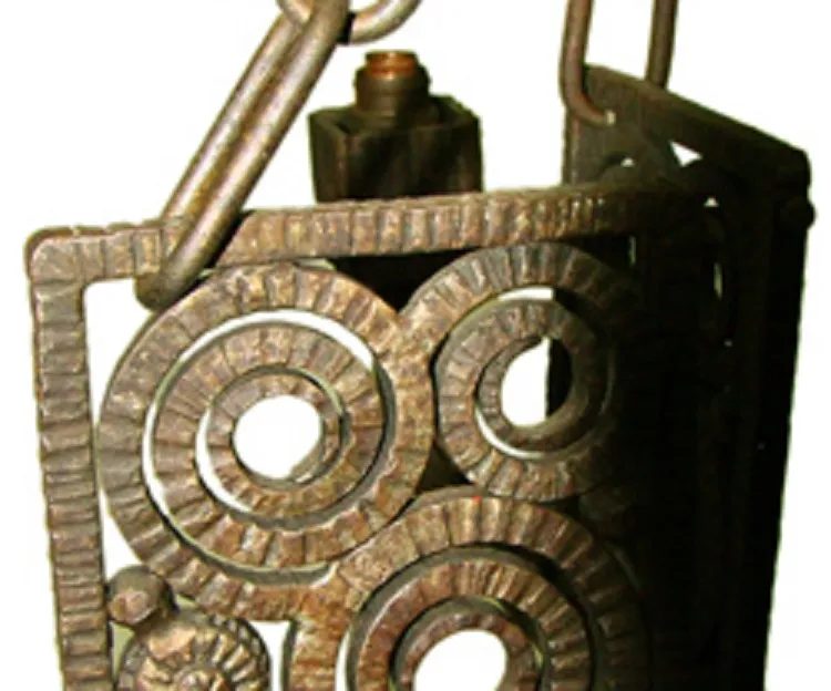 고대 교수형 램프 edgard brant 둥근 디자인으로 매달려 있습니다