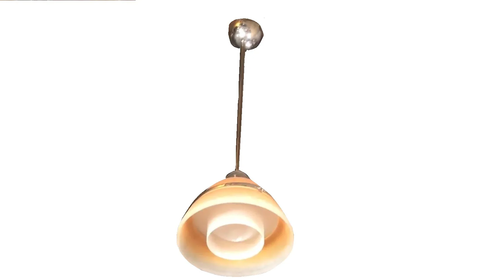 Antike Hängelampe mit einzigartigem Design, elegantes Ambiente.