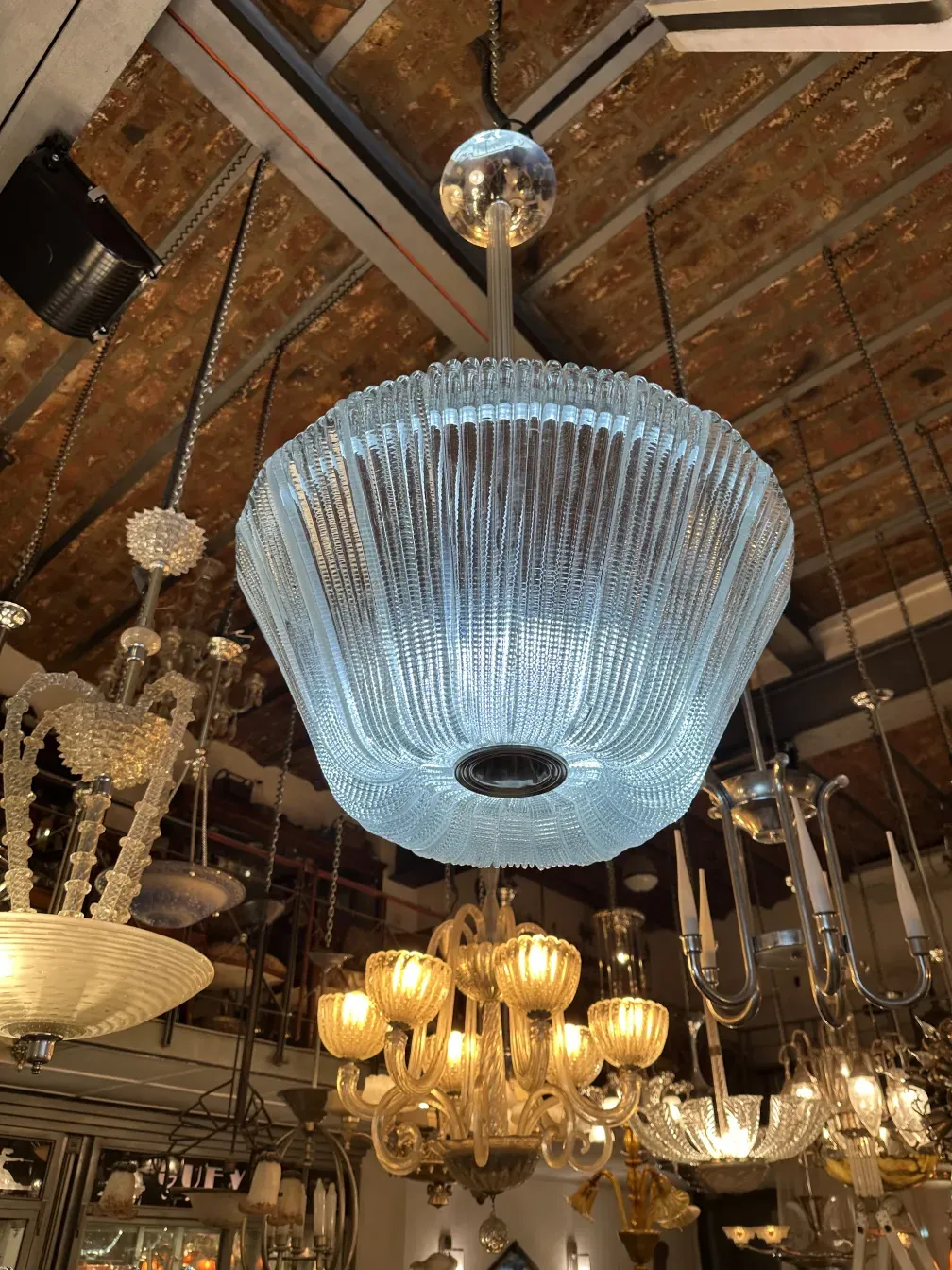 lustre ancien paolo venini avec design élégant et lumière douce