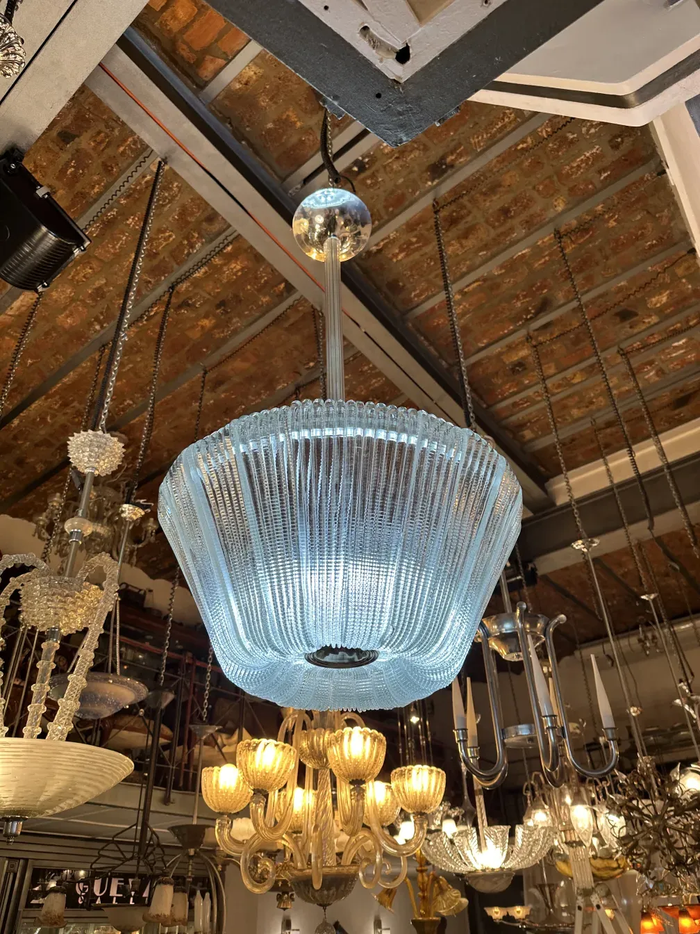 antike hängelampe paolo venini mit elegantem Design und glänzender Oberfläche