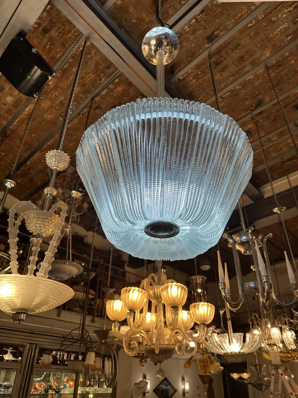 lampada a sospensione antica paolo venini con design elegante e dettagli brillanti