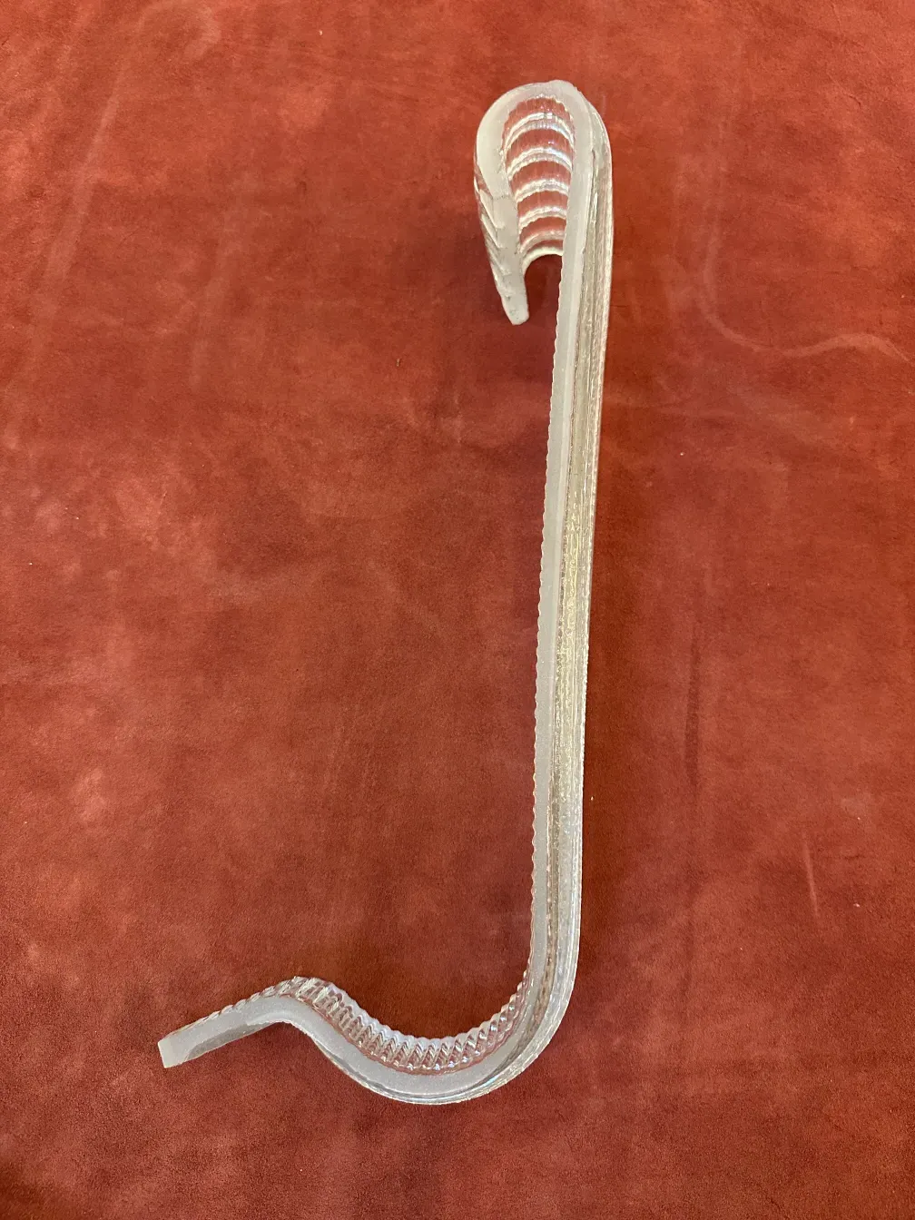 古いハンギングランプ、曲線デザイン、暖かい雰囲気