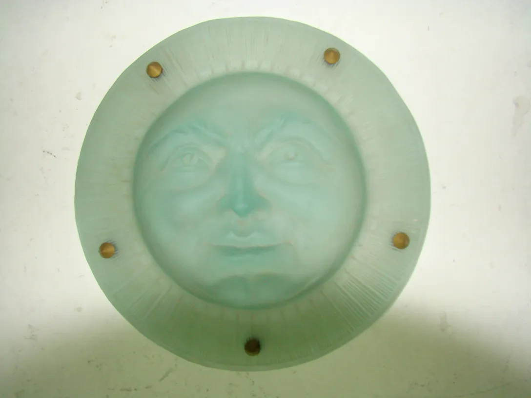 lampada a sospensione antica con volto di luna a st louis