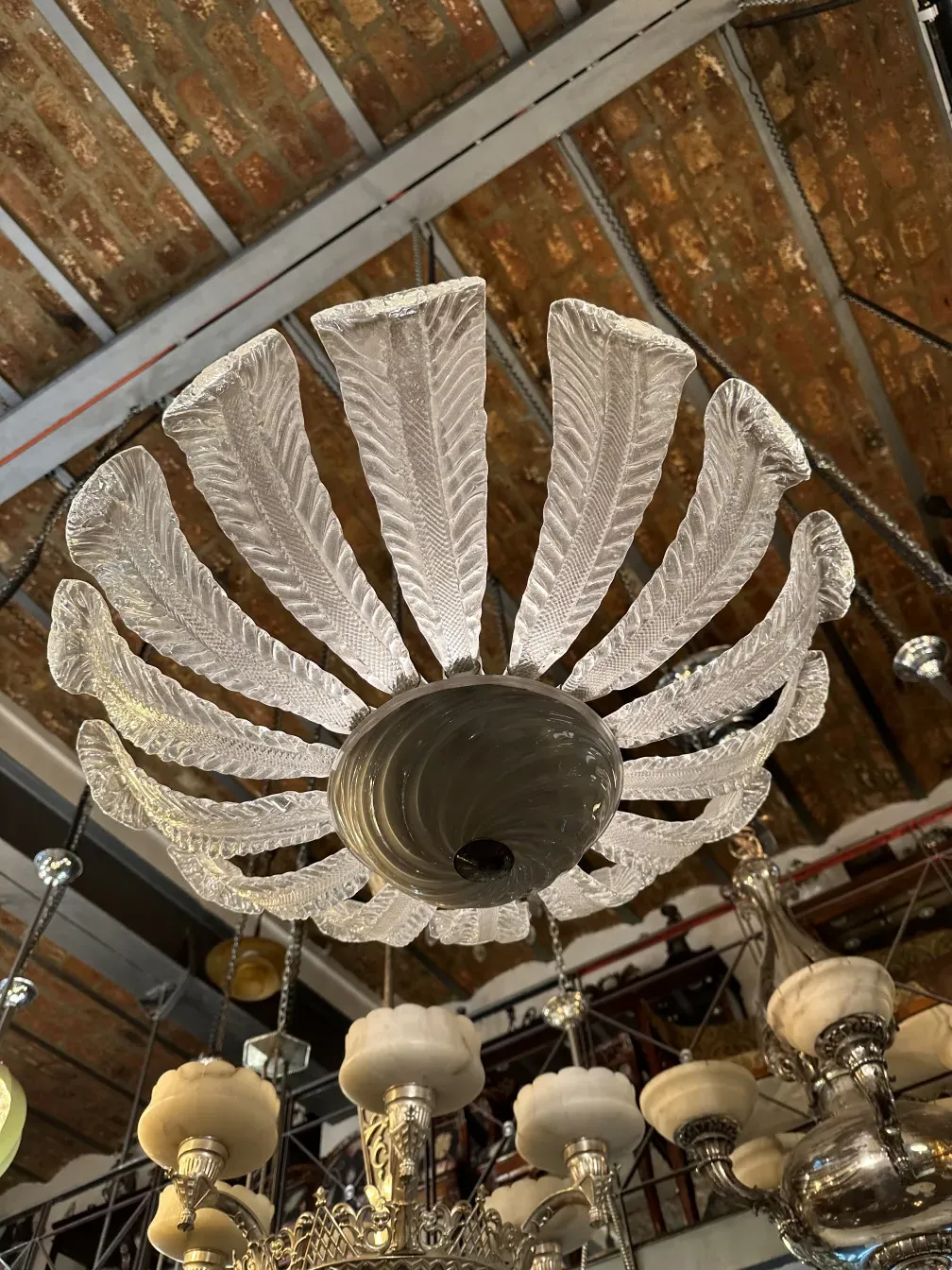 Lustre ancien de Paolo Venini avec un design élégant.