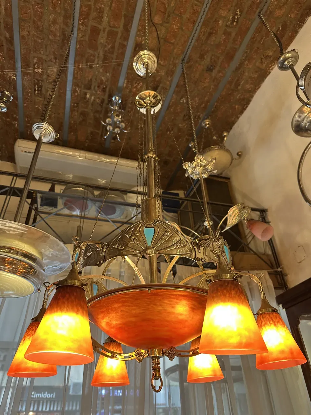 alte hängelampe von Charles Schneider mit warmem Licht