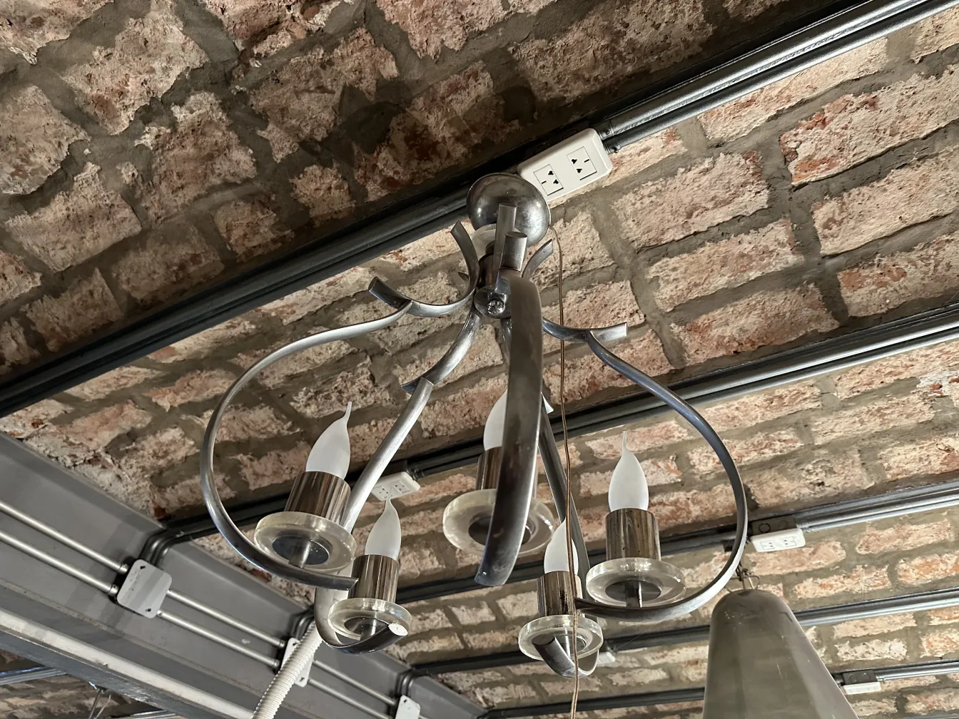 5灯の古典的なハンギングランプ、クラシックスタイル、モダンな環境