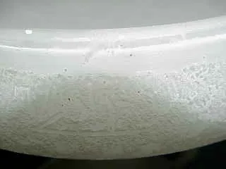 Lampada da terra antica Muller Fres con design intricato.