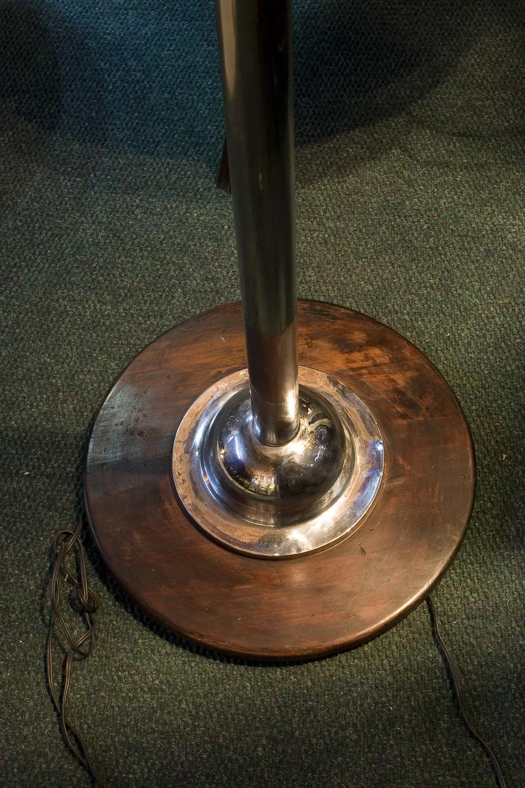 lampada da terra antica WMF con base rotonda