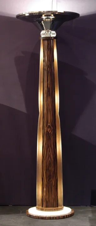 Ensemble de deux lampadaires anciens avec bases uniques