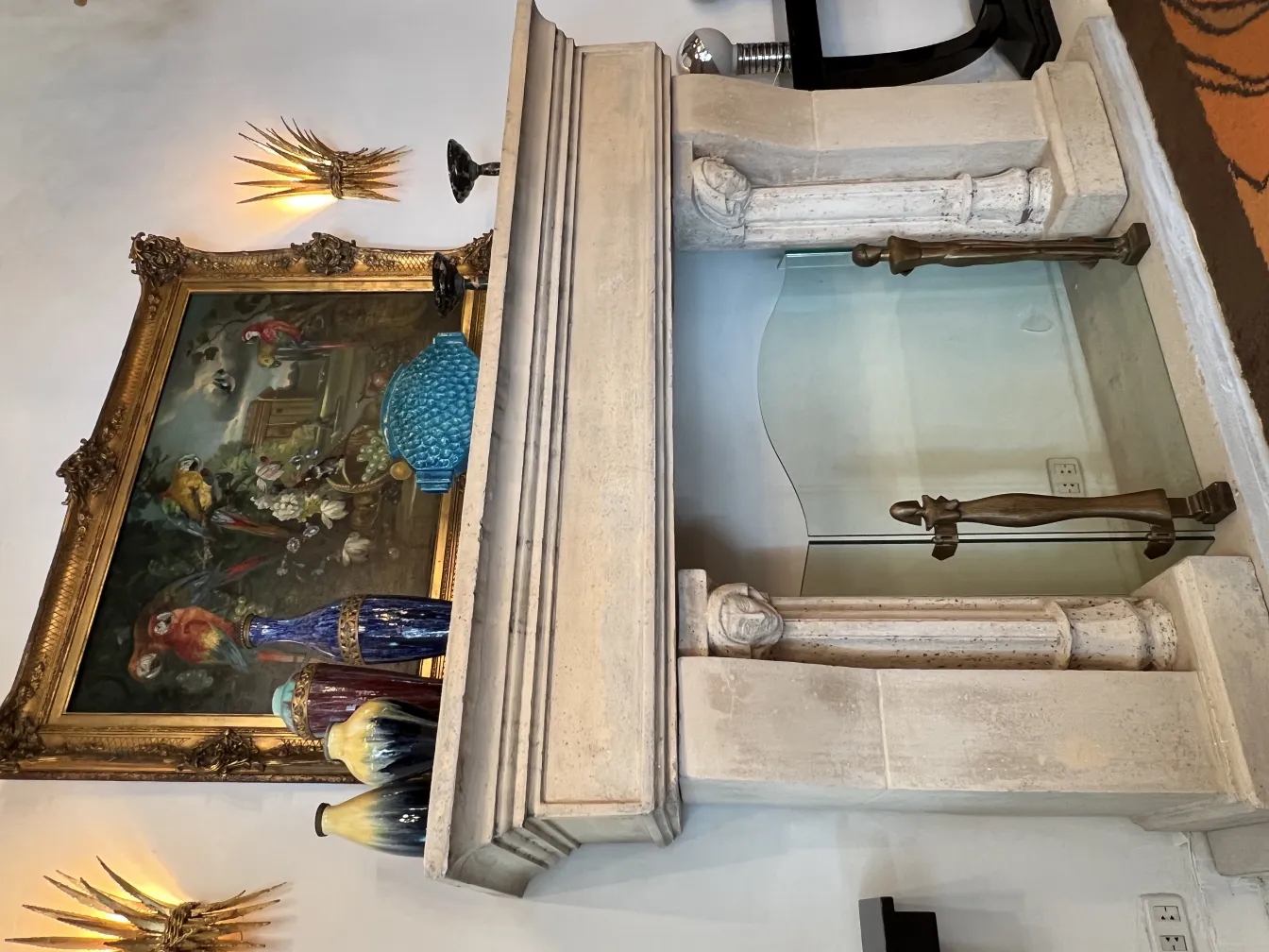 tapete antigo decorativo com detalhes únicos em um ambiente elegante