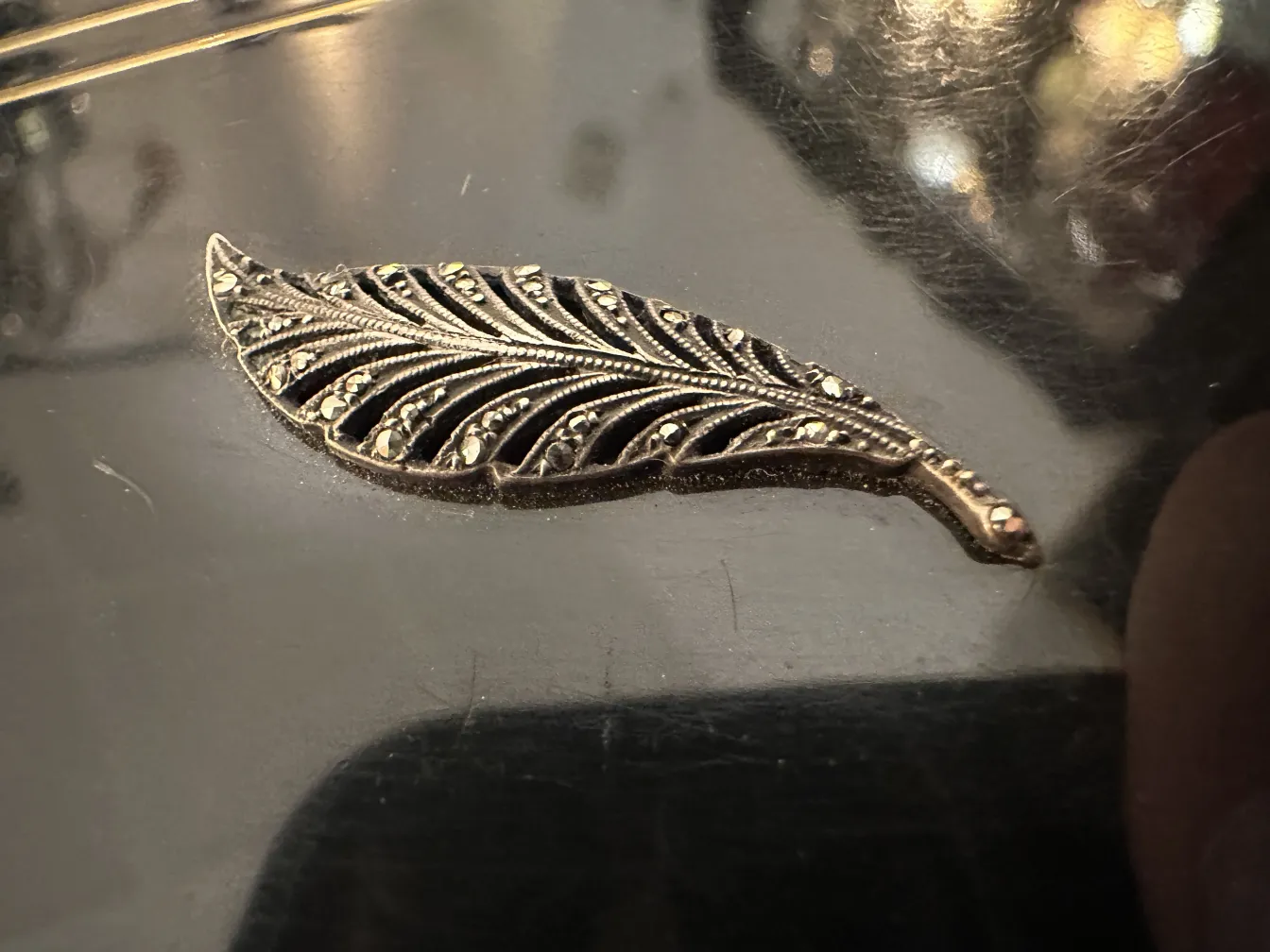 Antique Art Deco bag with leaf design